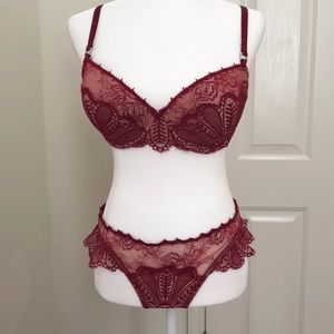PLEASUREMENTS sexy bra and thong set, NWT